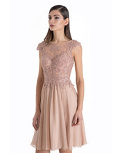 Carica l'immagine nel visualizzatore di Gallery, KRISTEL