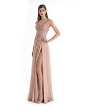 Carica l'immagine nel visualizzatore di Gallery, RACHEL GONNA