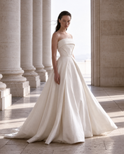 Load image into Gallery viewer, Audrey dress
